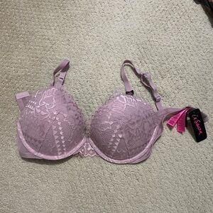 Brand new La Senza lace lavender bra size 34D